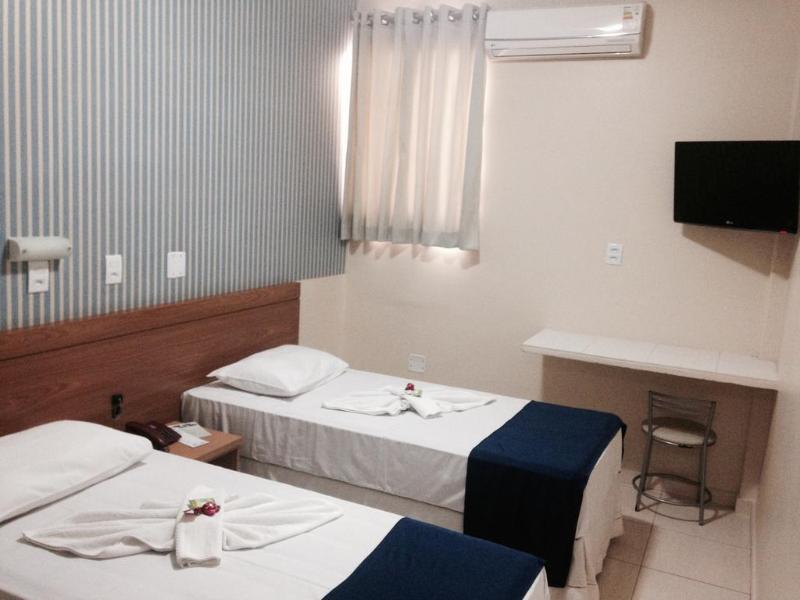 Hotel Astoria Maringá Εξωτερικό φωτογραφία